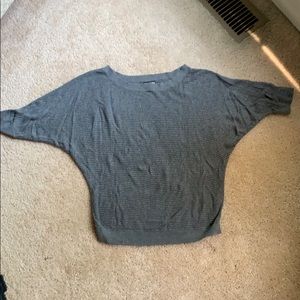 Grey shirt sleeve sweater
